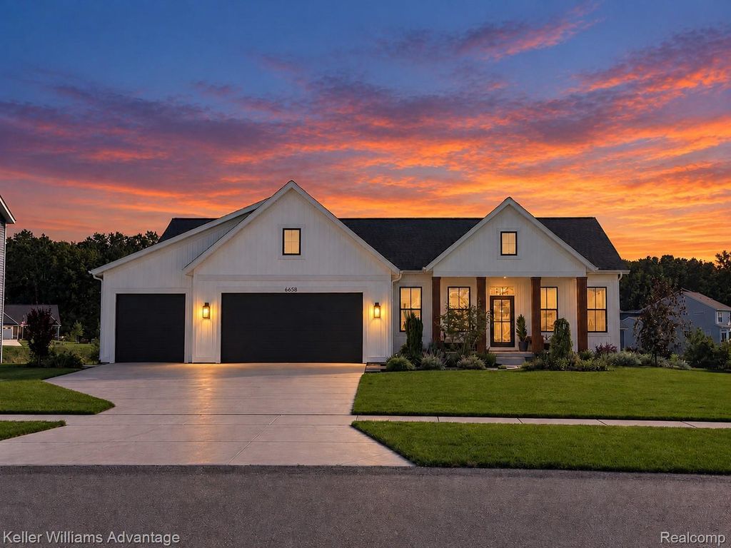 6658 Maria Drive, Hudsonville
