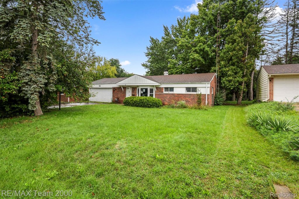 90 Lorberta Lane, Waterford charter township