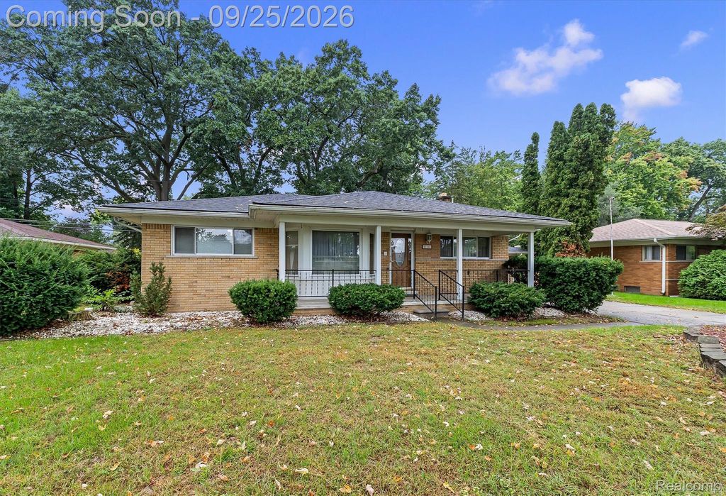 53165 Aulgur Drive, Shelby Twp