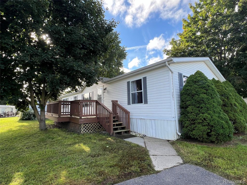 3651 Juniper, Clarkston