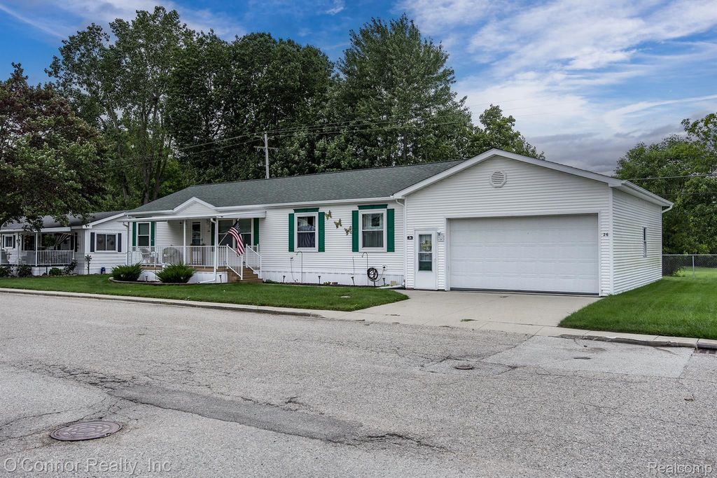 3333 Ravenswood Road 26, Marysville
