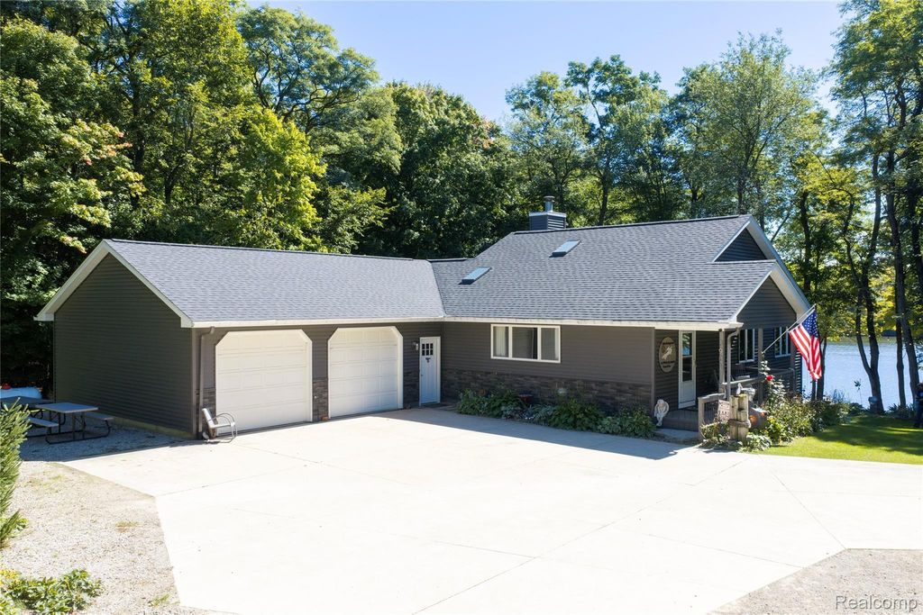 3901 Lee Hill Road, Mayville