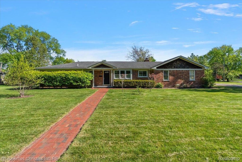 2985 Summervale Lane, Bloomfield Hills
