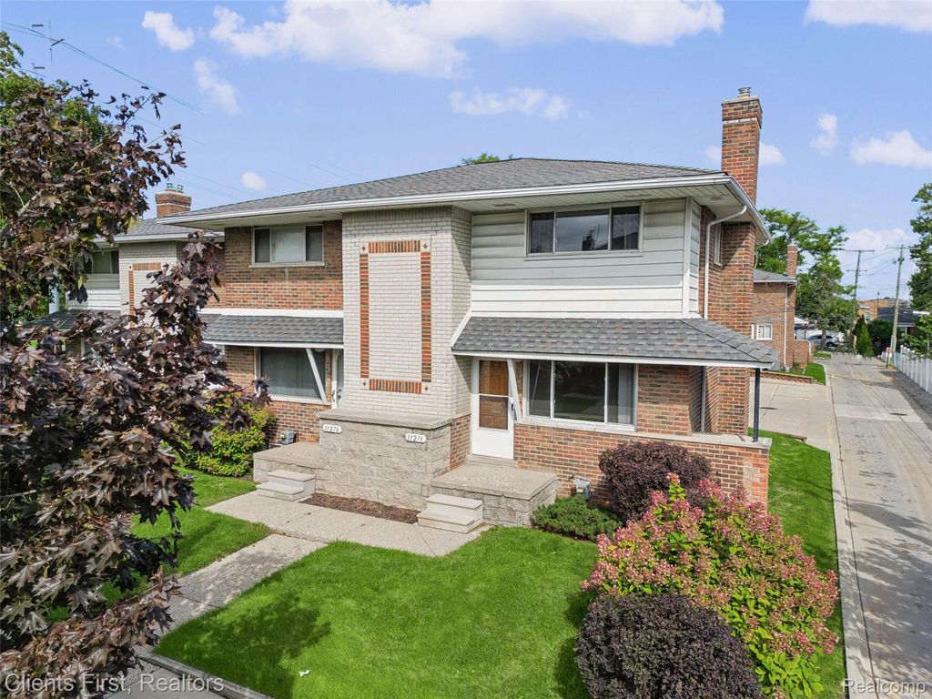 11274 Middlebelt Road, Livonia