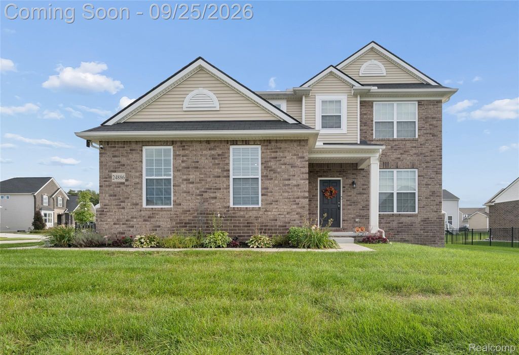 24886 Canoe Drive, Macomb