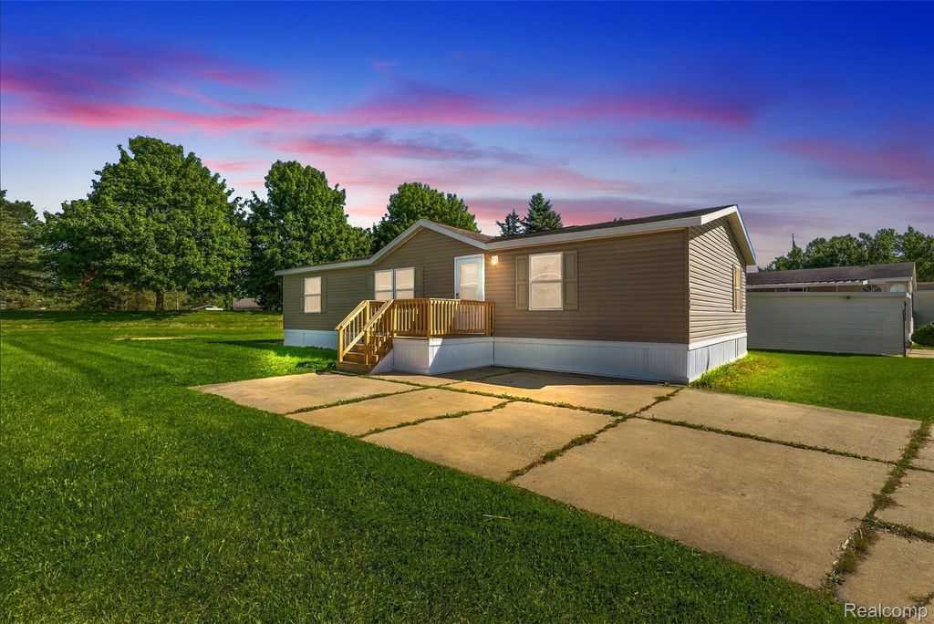 7190 Hemlock, Mt. Morris
