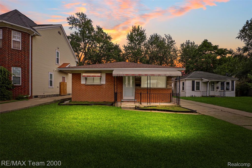 5403 Katherine Street, Dearborn Heights