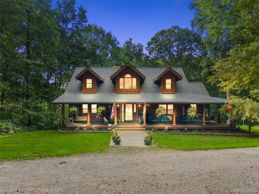 3120 Canyon Oaks, Davisburg