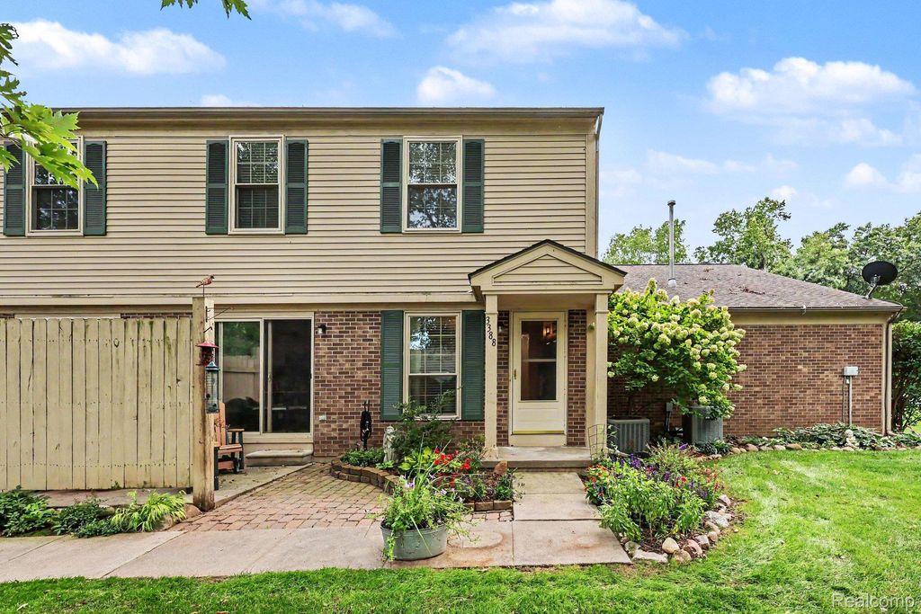 3388 Gingell Drive, Lake Orion