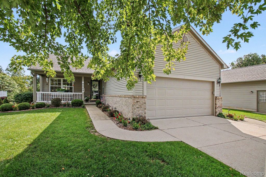 8005 Pagels Drive, Grand Blanc