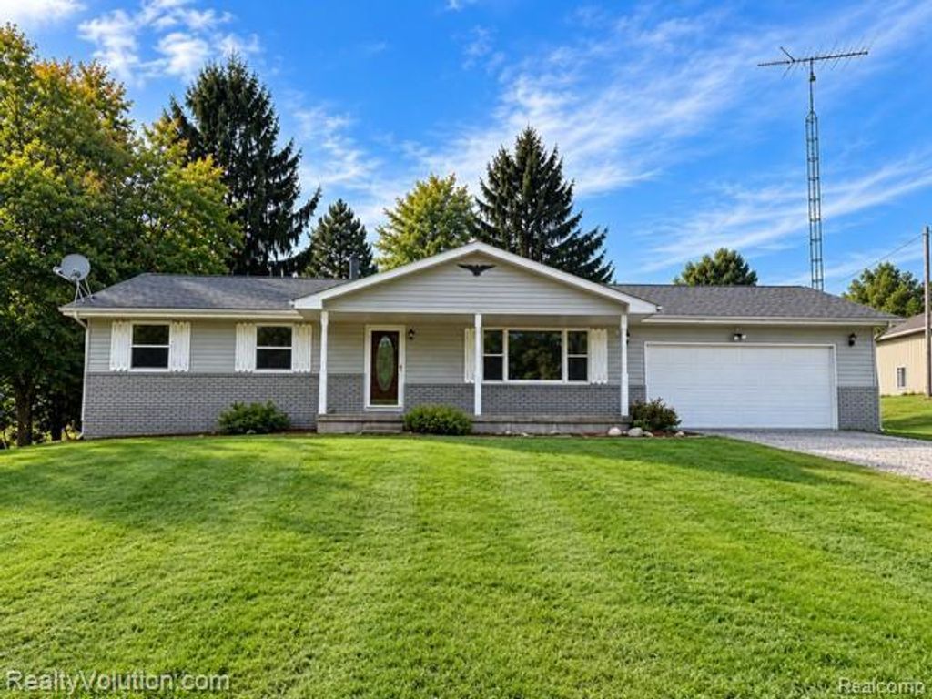 4375 Fish Lake Road, North Branch