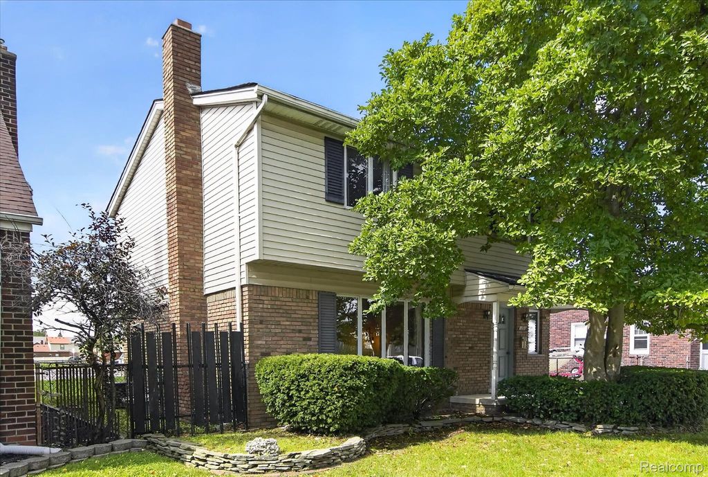 1250 23rd Street, Wyandotte