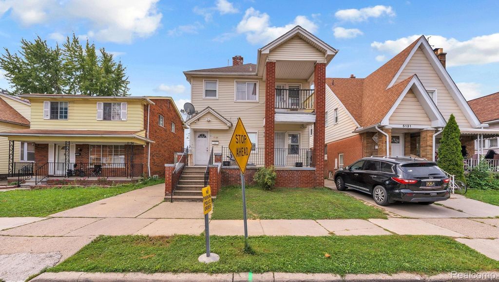 5125 Middlesex Street, Dearborn