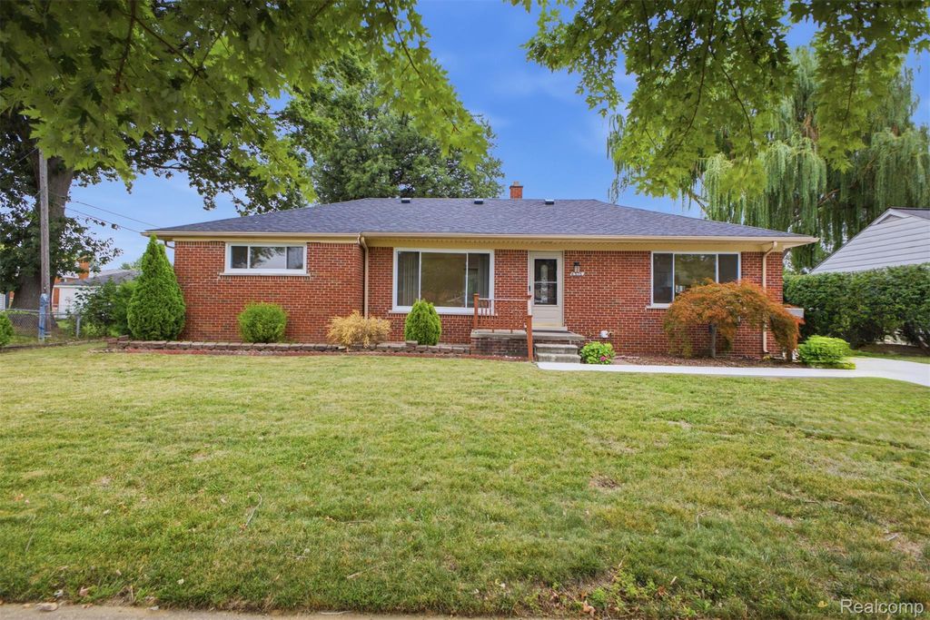 6326 Lathers Street, Garden City city