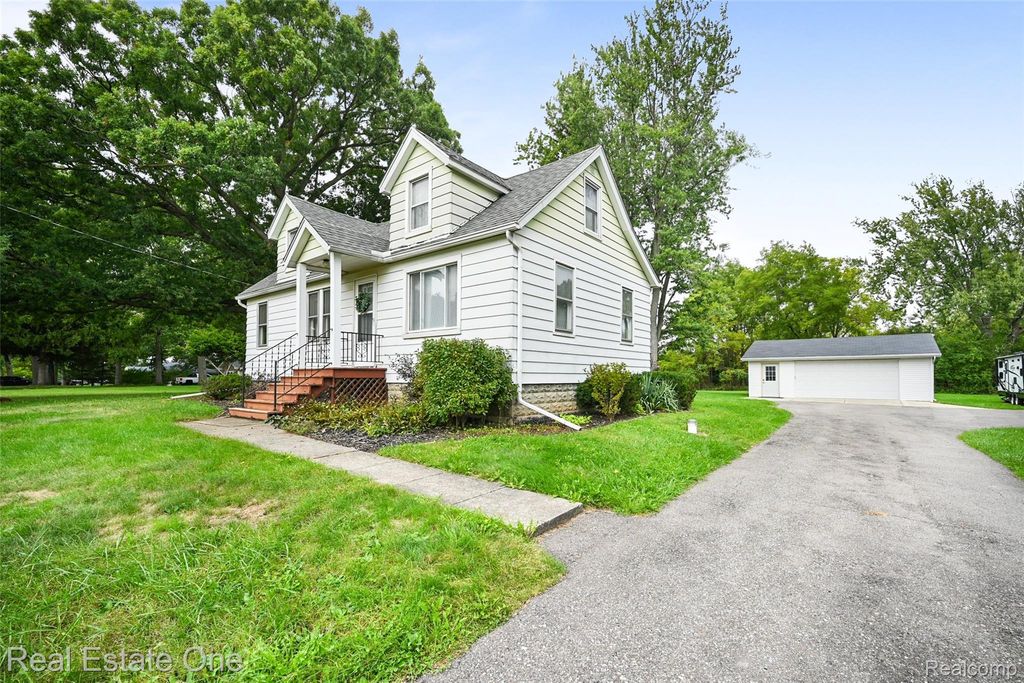 4233 Mccandlish Road, Grand Blanc