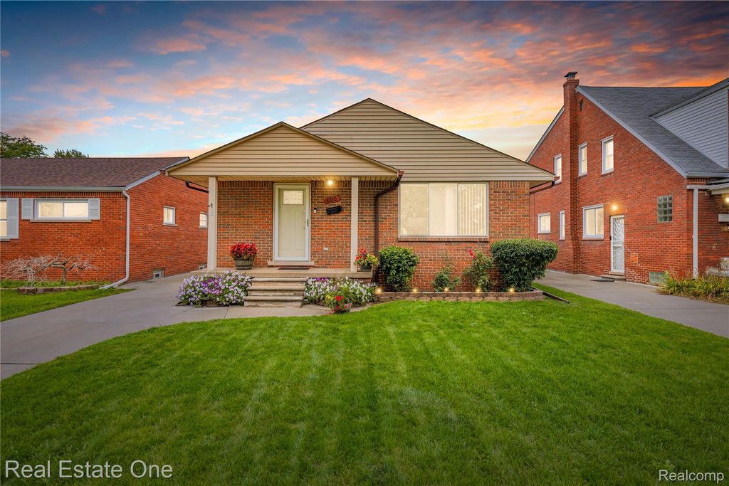 8335 Bernice, Center Line