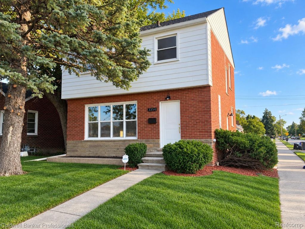 3354 E Outer Drive Drive, Detroit
