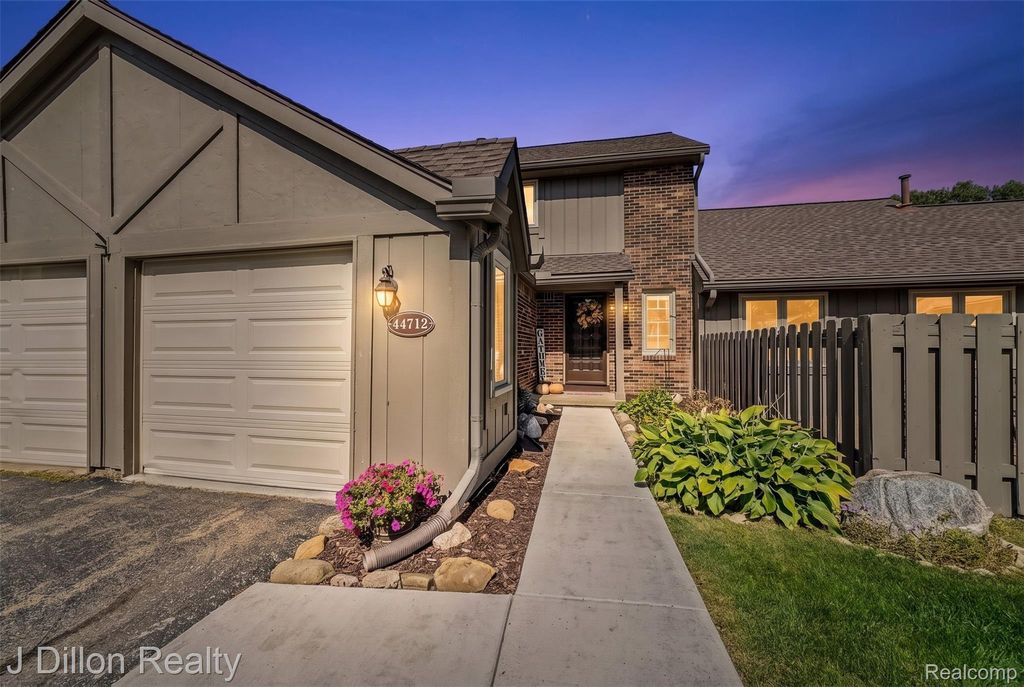 44712 Lynn Drive, Plymouth