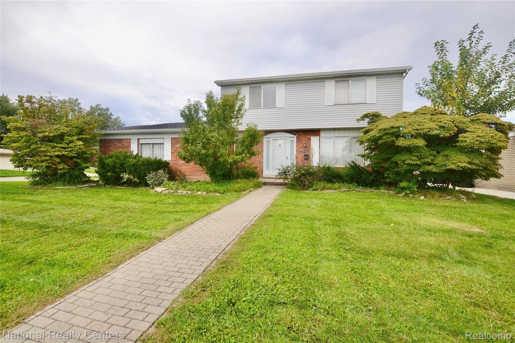 36306 Weber Drive, Sterling Heights