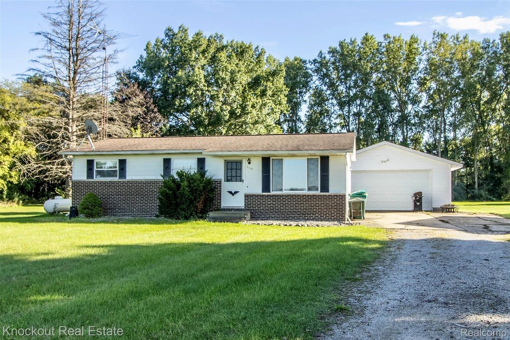 5796 Burt Road, Birch Run
