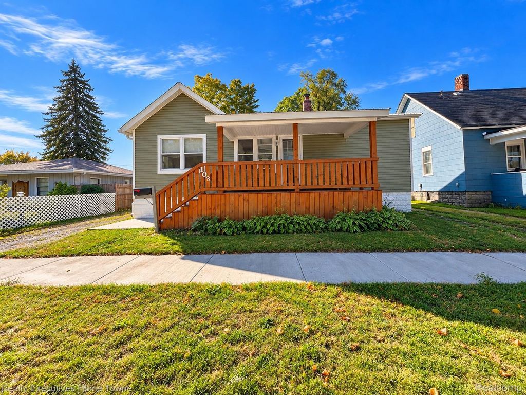 1030 Division Street, Port Huron