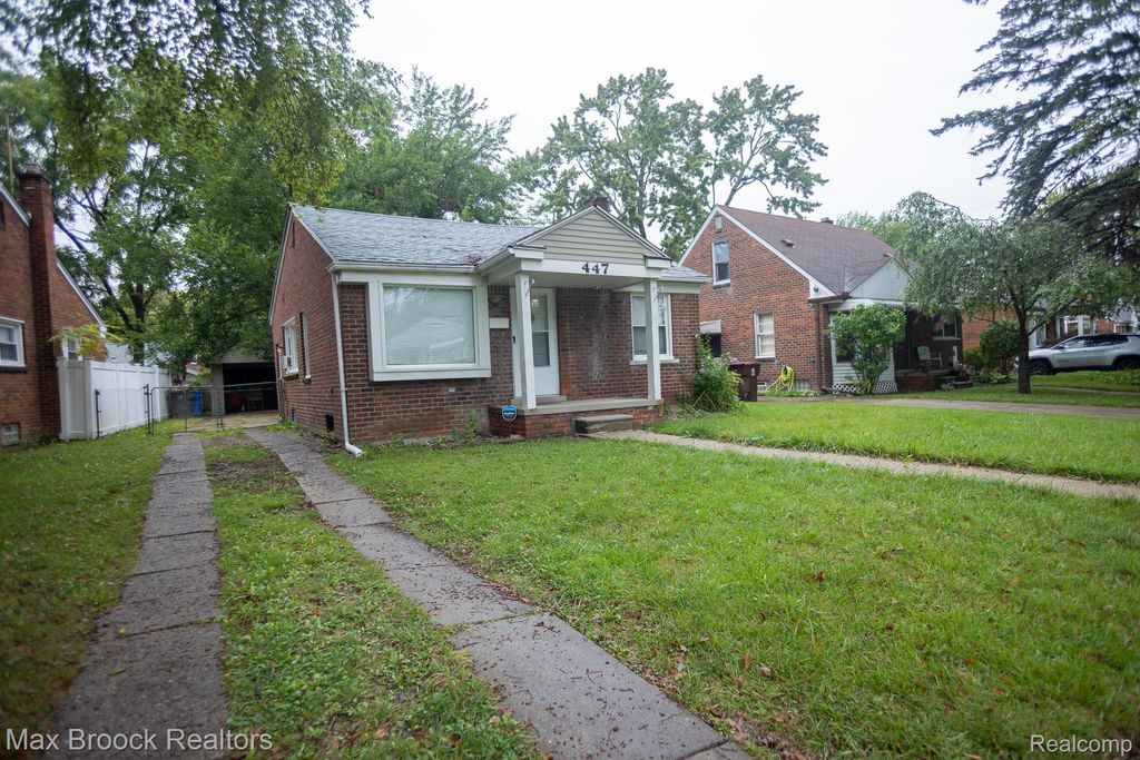 447 Brentwood Street, Inkster