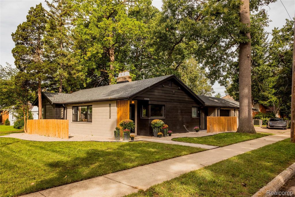 10300 Oak Park Boulevard, Oak Park