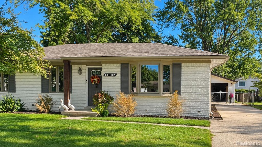 14802 Annapolis Drive, Sterling Heights