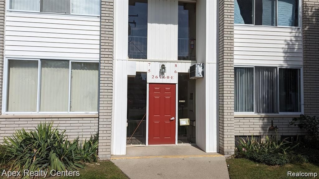 26760 Joy E 8, Redford