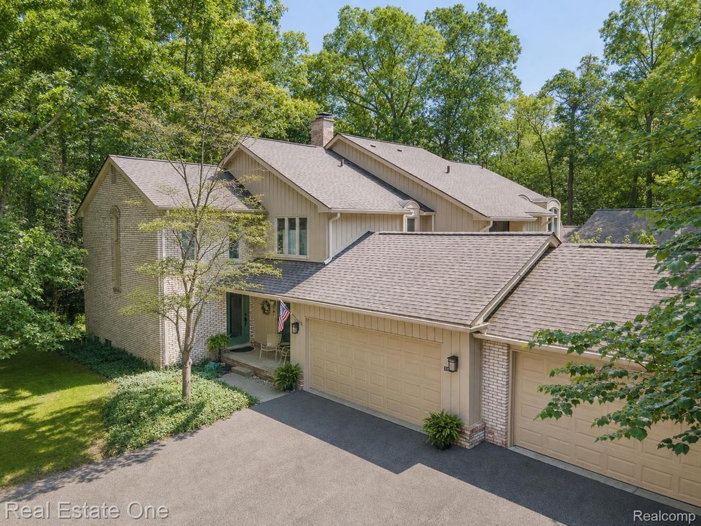 1361 Knollcrest Circle, Bloomfield Hills