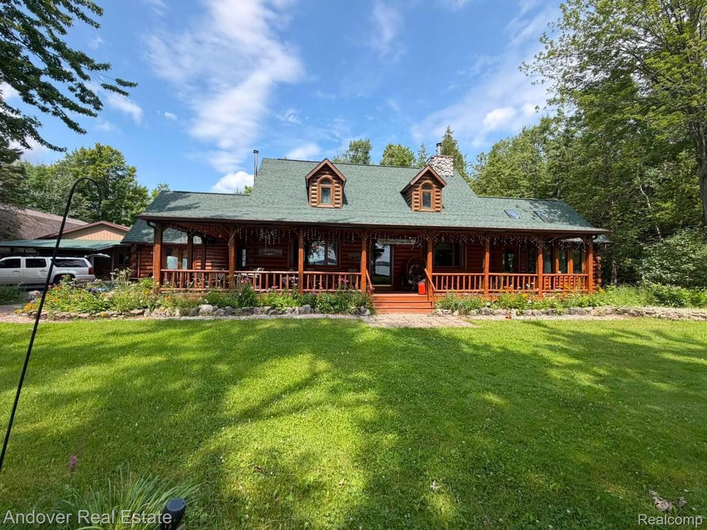 15763 Shubert Highway, Alpena