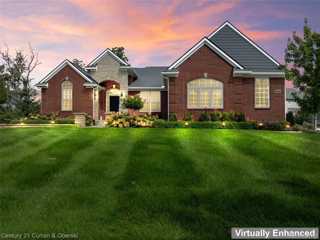 52546 W Shadowview Drive, Northville