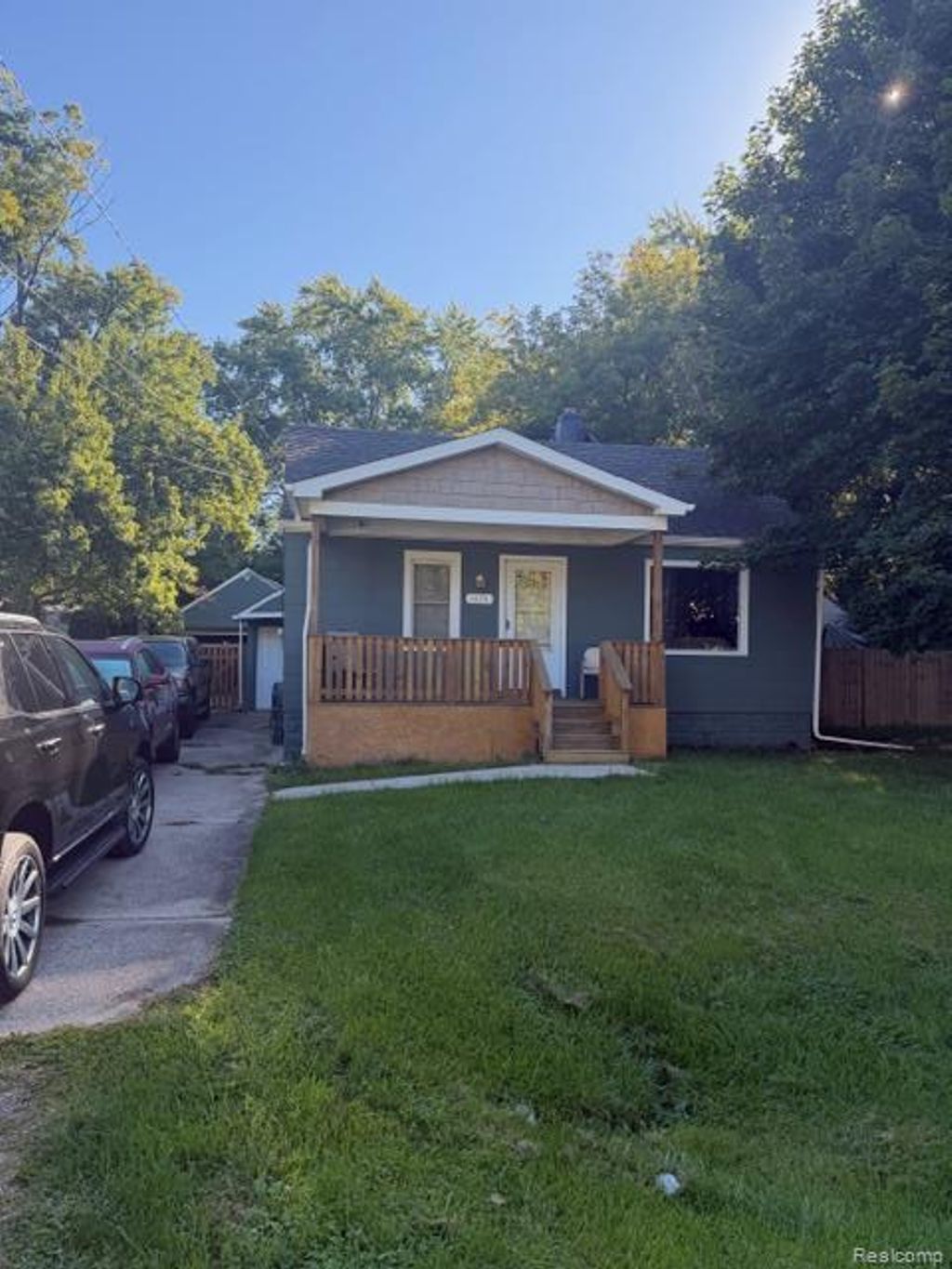 1575 Houran Street, Flint