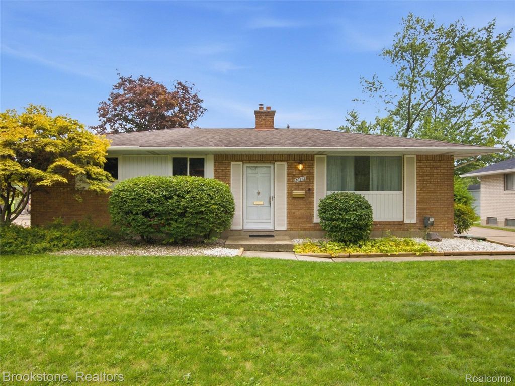36222 Woodingham Street, Clinton Twp