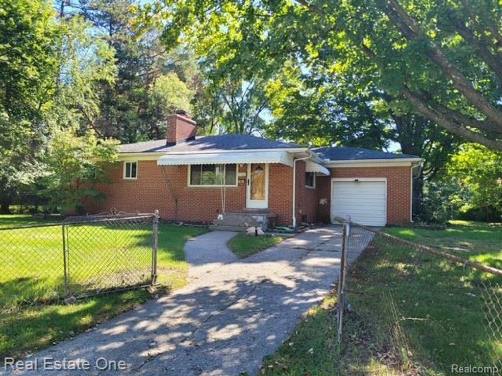 720 2nd Avenue, Pontiac