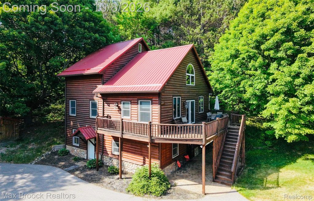 11748 Cedar Run Road, Traverse City