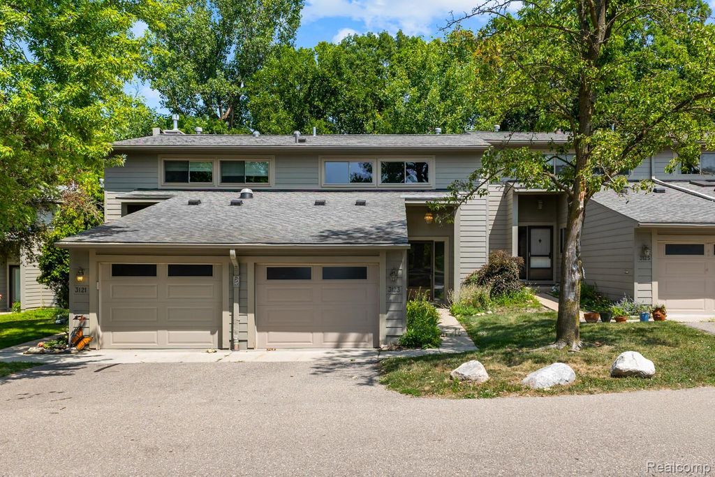 3123 Lake Haven, Ann Arbor