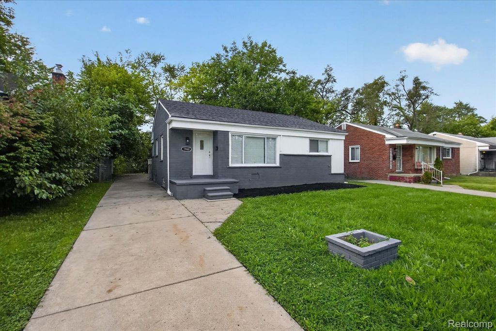 1960 Lexington Parkway, Inkster