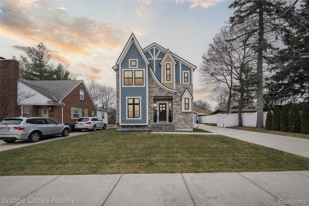 861 Coolidge Road, Birmingham