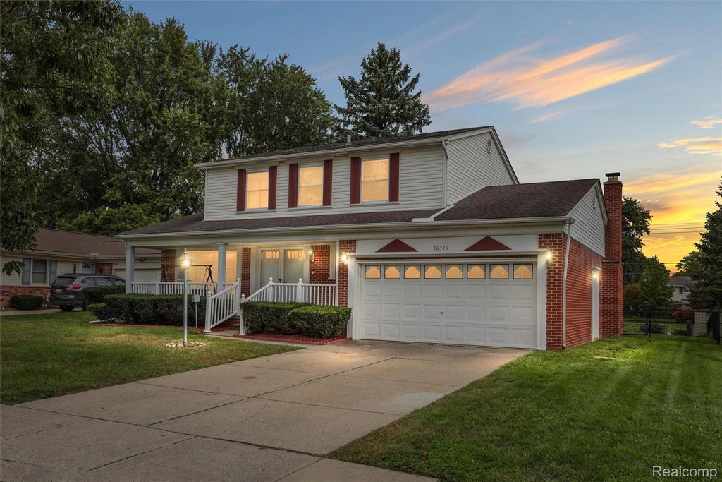 16316 Golfview Street, Livonia