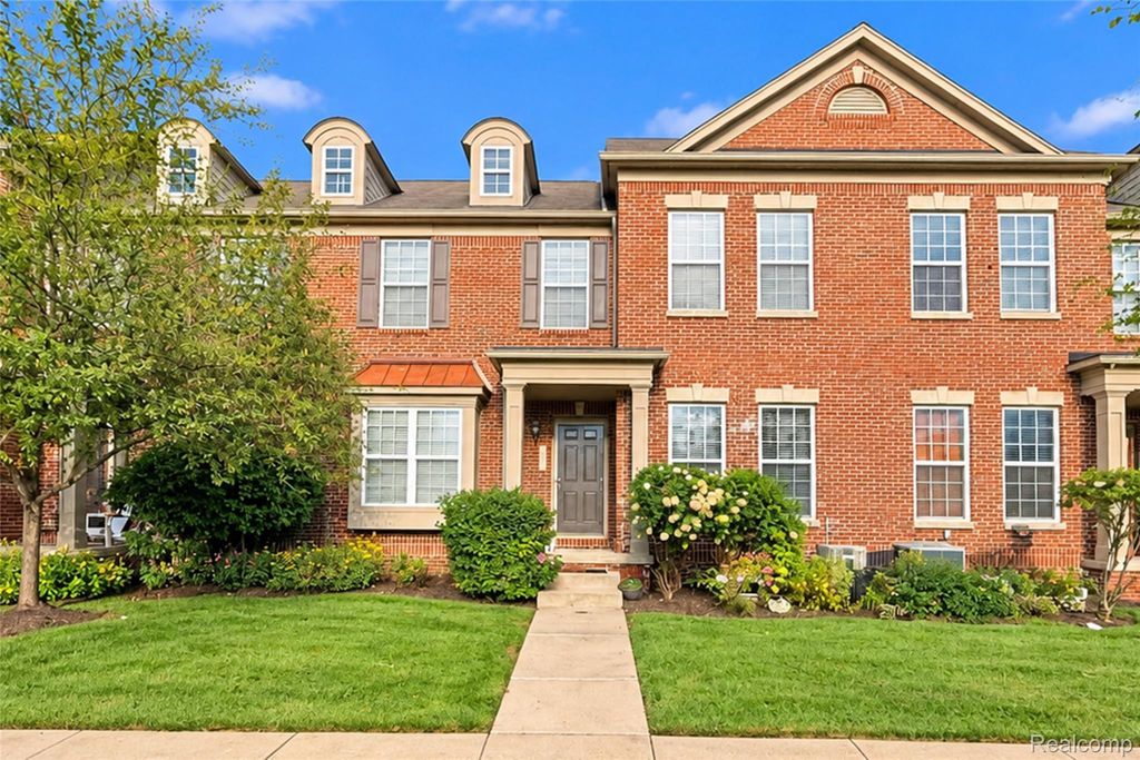 2051 Vanderbilt Road, Canton
