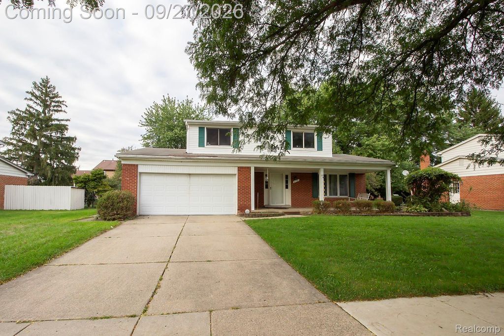 2797 English Dr Drive, Troy