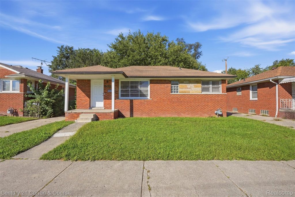 17831 Hoover Street, Detroit