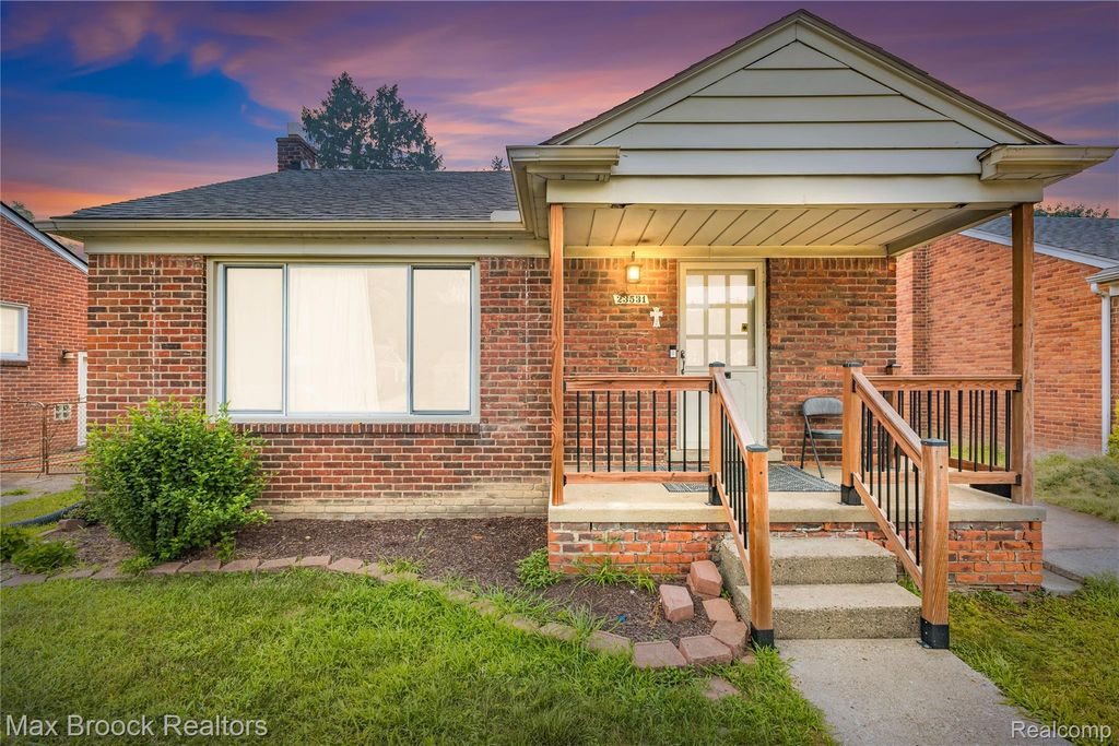 23531 Scotia Road, Oak Park