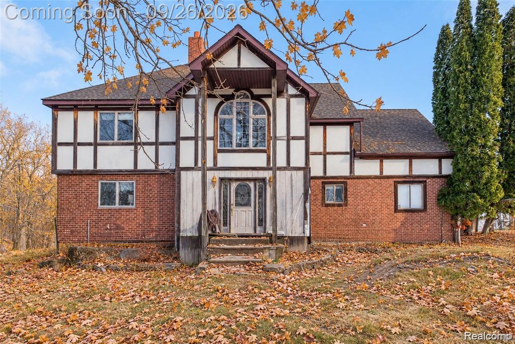 1191 Gage Road, Holly township