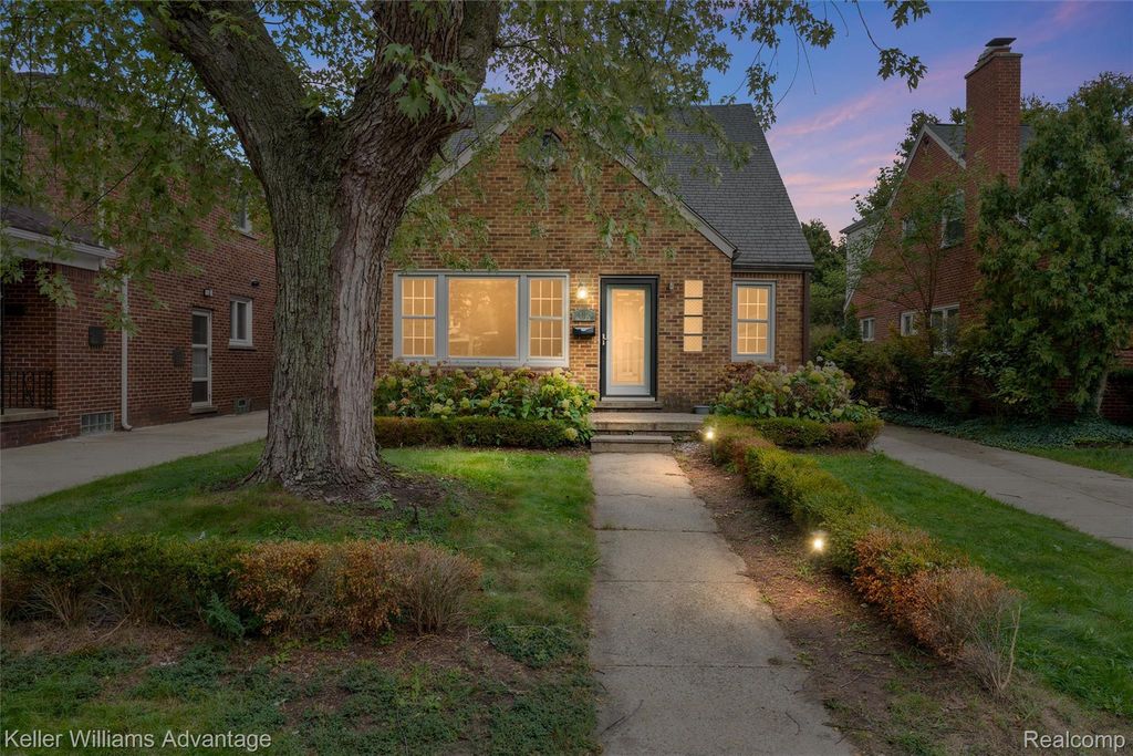410 Catalpa Drive, Royal Oak