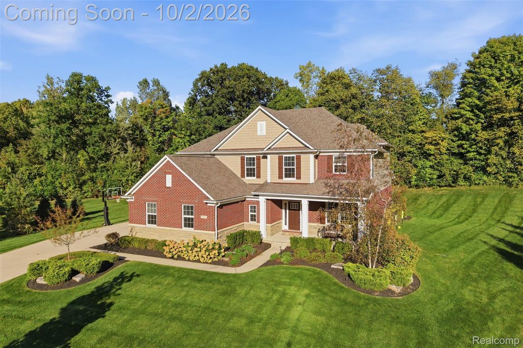 23395 Millwood East Court, South Lyon