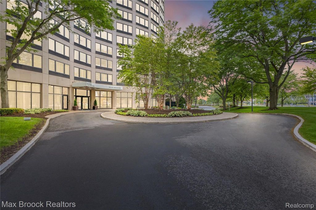 5000 Town Center 2605, Southfield