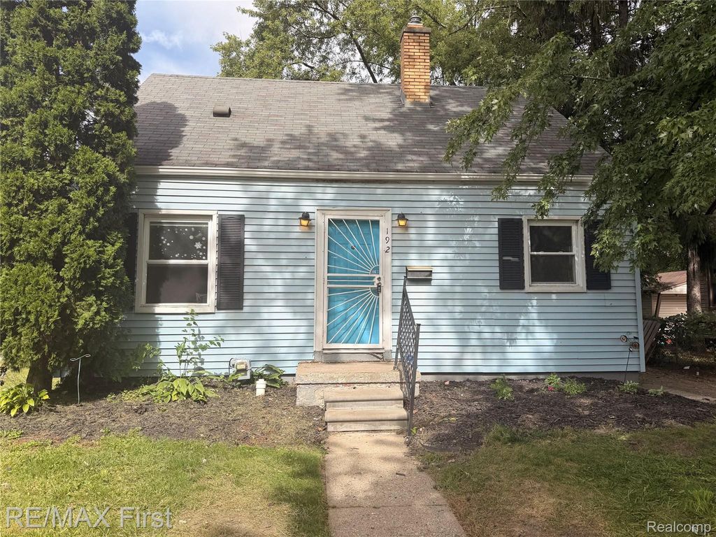 192 Crestwood Street, Pontiac