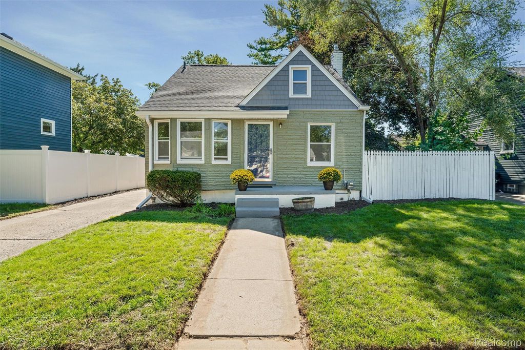1427 Pearson Street, Ferndale